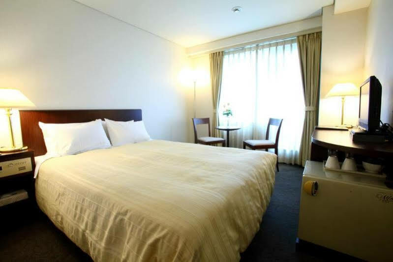 Hotel Yokohama Camelot Japan Zewnętrze zdjęcie